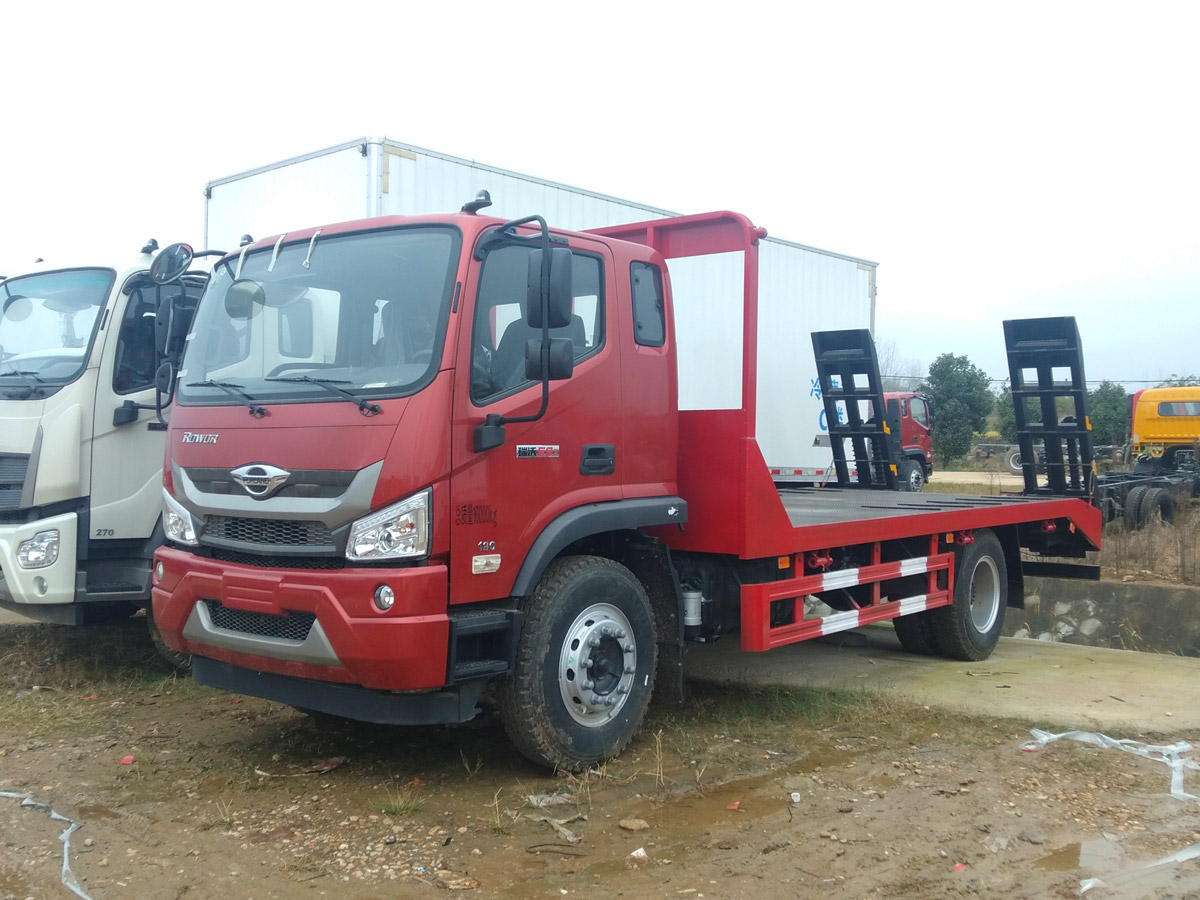 福田瑞沃單排平板運(yùn)輸車
